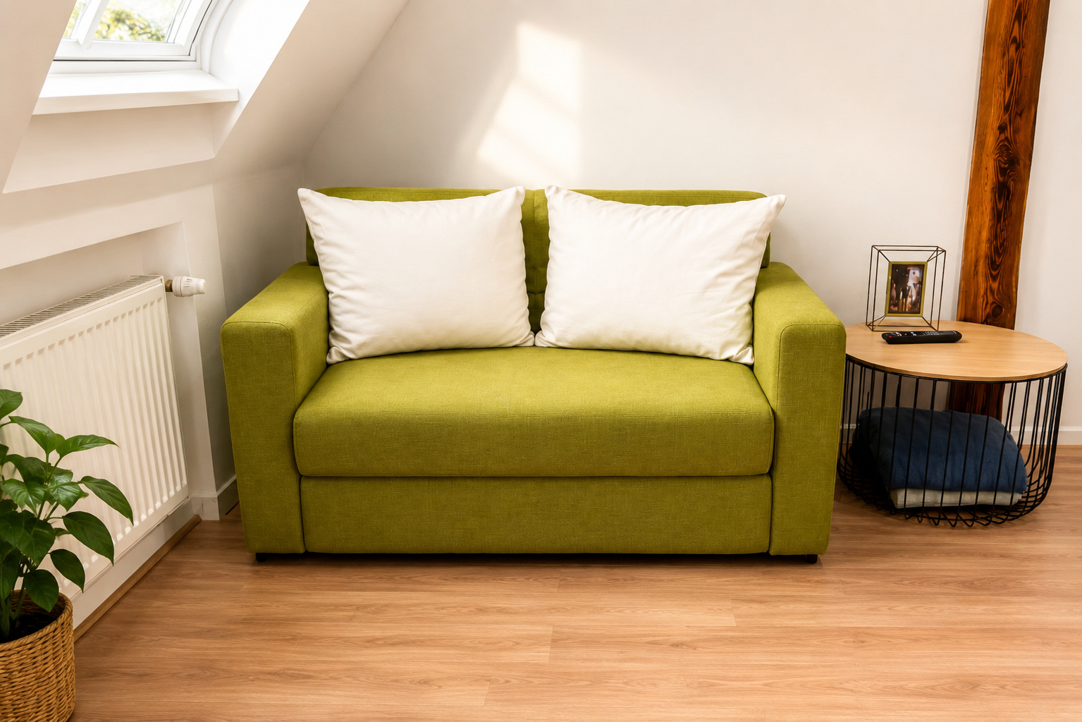 Actual photo: Sofa